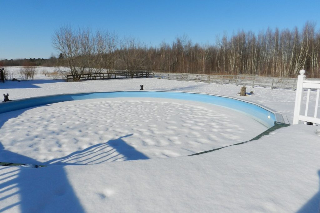 invernaggio-preparare-piscina-inverno
